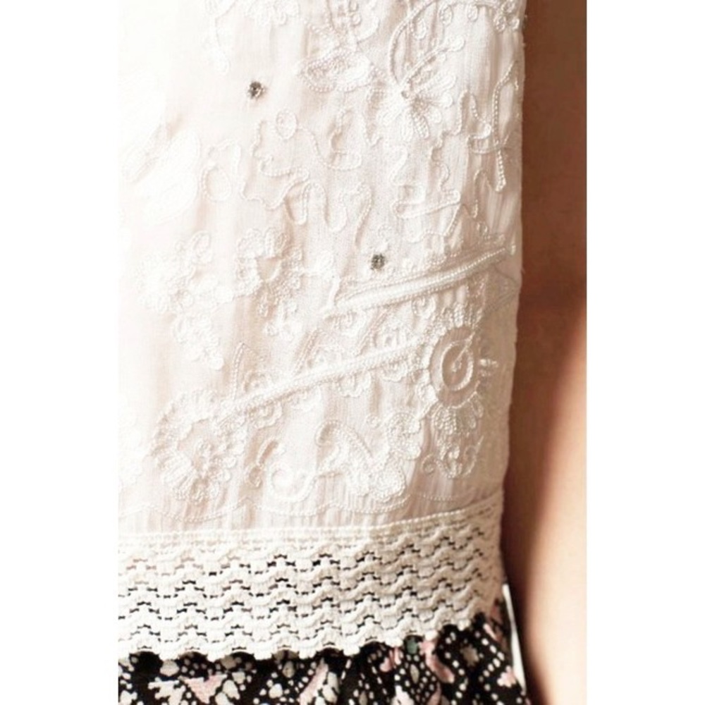 Vanessa Virginia Heirloom Embroidered Tee - Picture 3 of 7